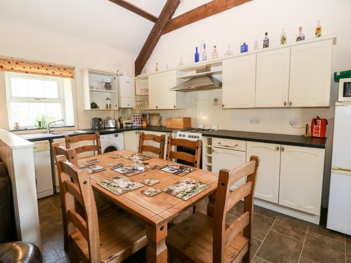 Bwthyn Y Dderwen Oak Cottage Llannor Bagian luar foto